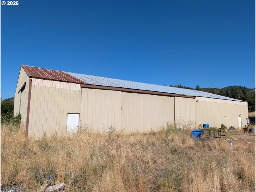 1730 Gazley Rd, Myrtle Creek Riddle, OR 97457 - #3