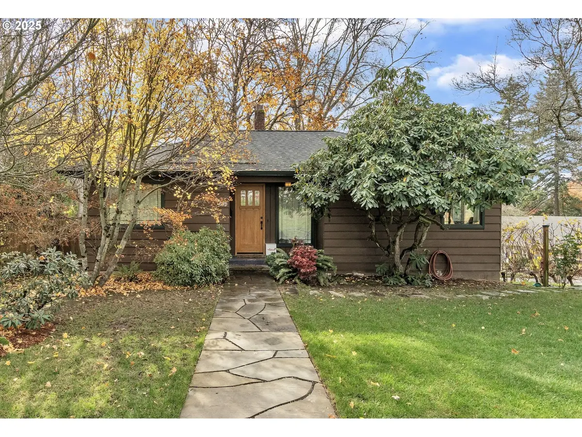 4524 SW Illinois St, Portland, OR 97221 - Image #1