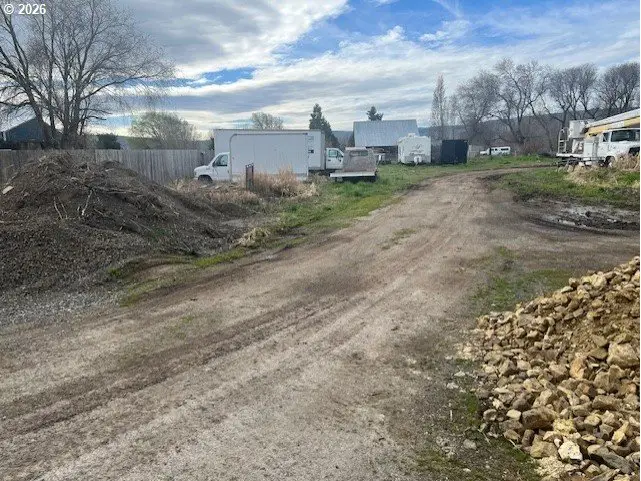 9 Dozer Dr, Dallesport, WA 98617 - #1