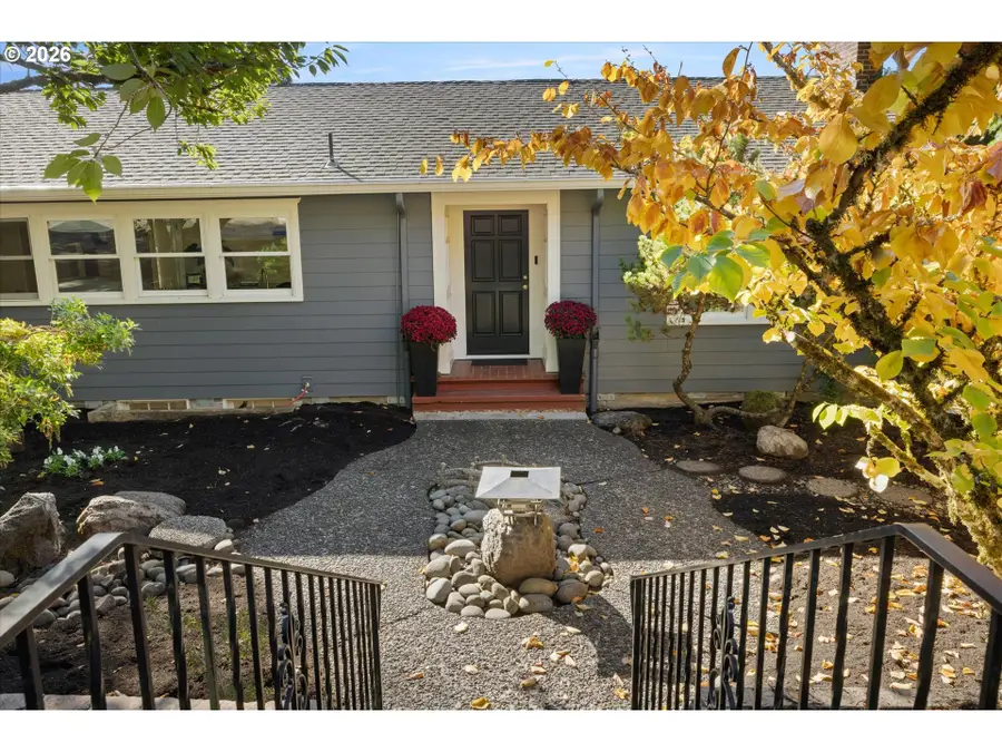 1625 SW Westwood Dr, Portland, OR 97239 - #3