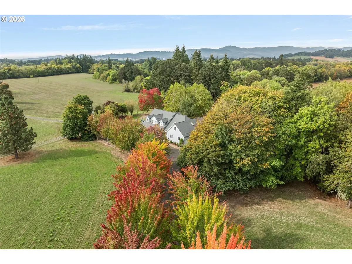 891 S Park St, Carlton, OR 97111 - #1
