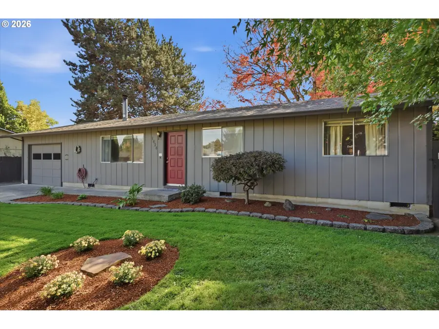 1424 NE 2nd Ct, McMinnville, OR 97128 - #2