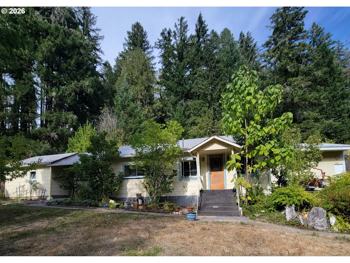 47501 Westoak Rd, Westfir, OR 97492 - #1