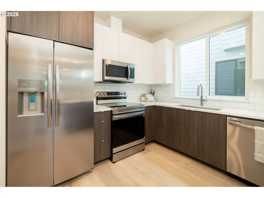 4202 SE Ellis St, Portland, OR 97206 - #3