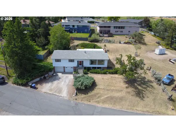 2925 Hillcrest Dr, BakerCity, OR 97814