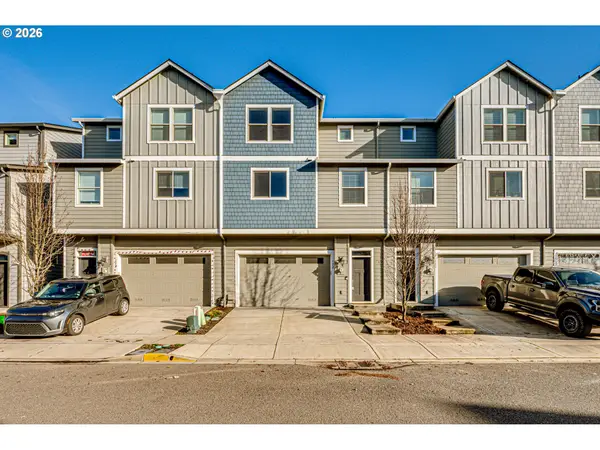 152 Loganberry Ct, Woodland, WA 98674