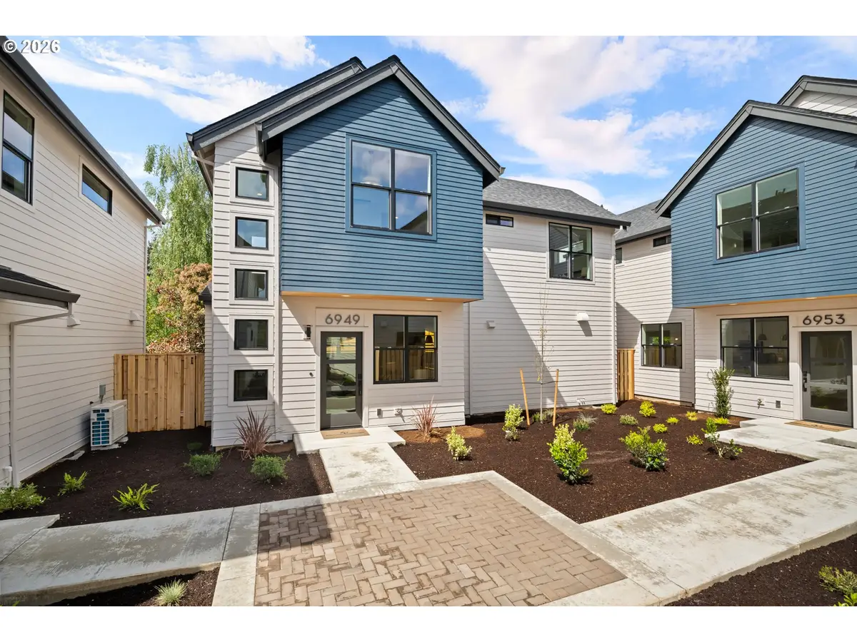 6949 N Burr Ave, Portland, OR 97203 - #1