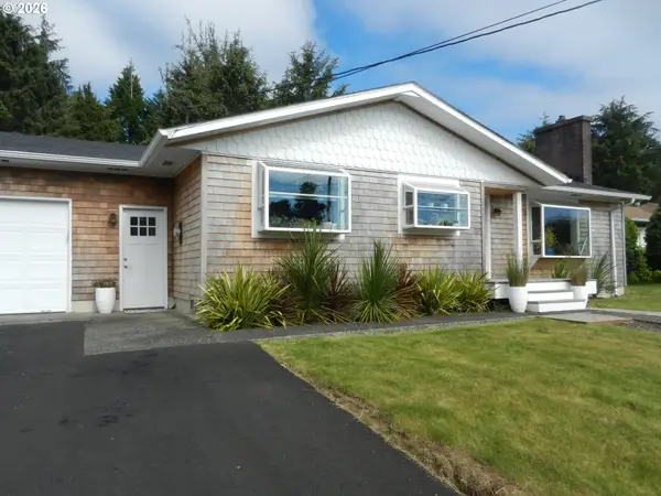 1844 NE Crestview Pl, Newport, OR 97365