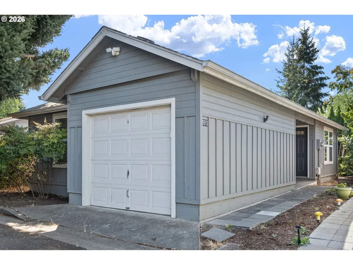 593 Hanover St, Eugene, OR 97402 - #1