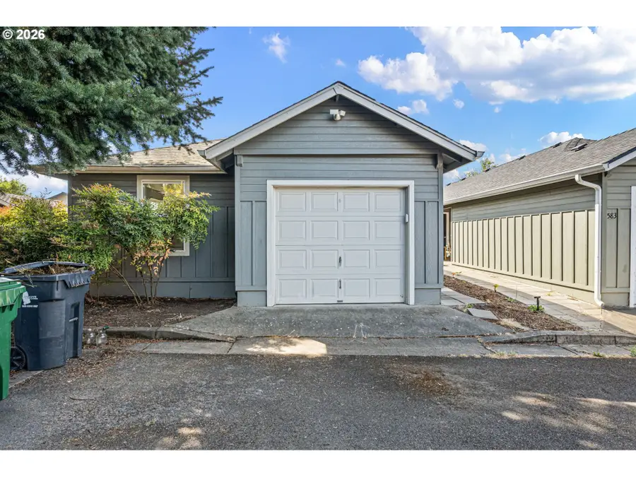 593 Hanover St, Eugene, OR 97402 - #2