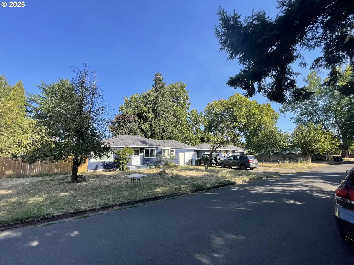 465 Davis St, Eugene, OR 97402 - #1