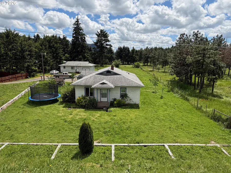 33802 Market Rd, Creswell, OR 97426 - #2