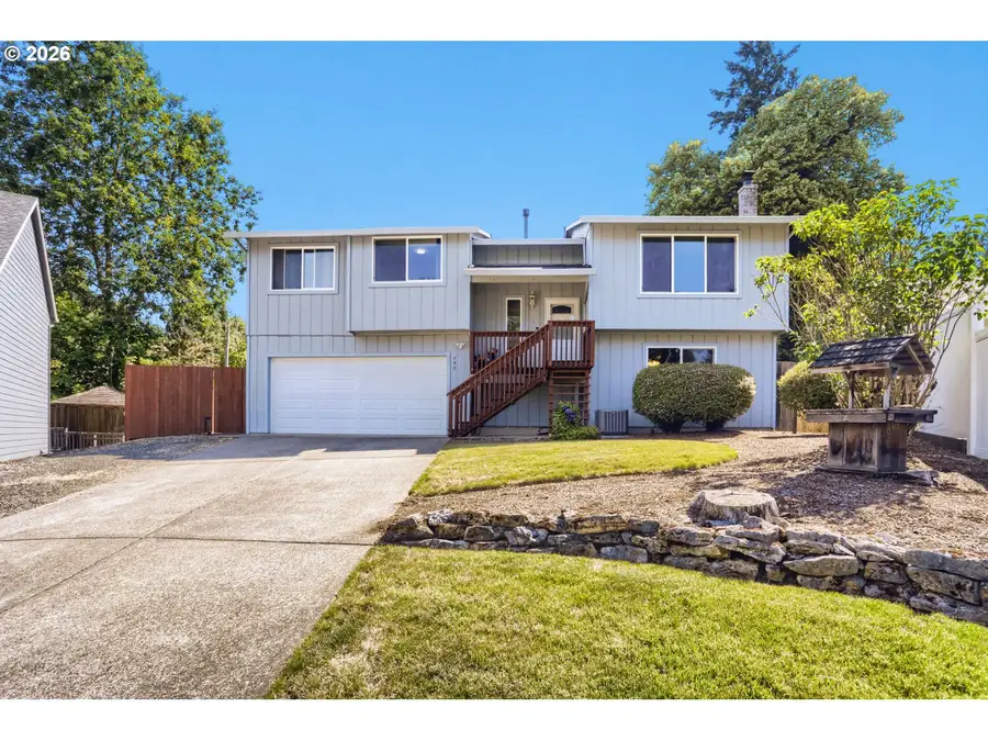740 SE Camellia Ct, Hillsboro, OR 97123 - #2