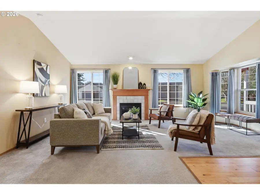 1350 SW Darci Dr, McMinnville, OR 97128 - #3