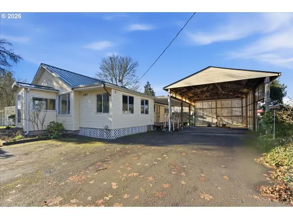 357 S 9th St, Kalama, WA 98625