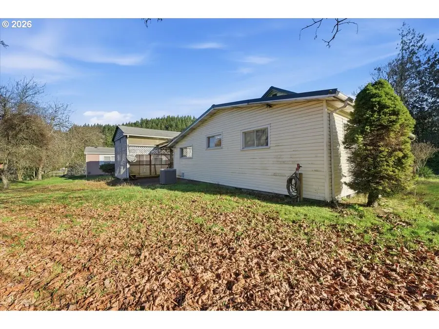 357 S 9th St, Kalama, WA 98625 - Image #2