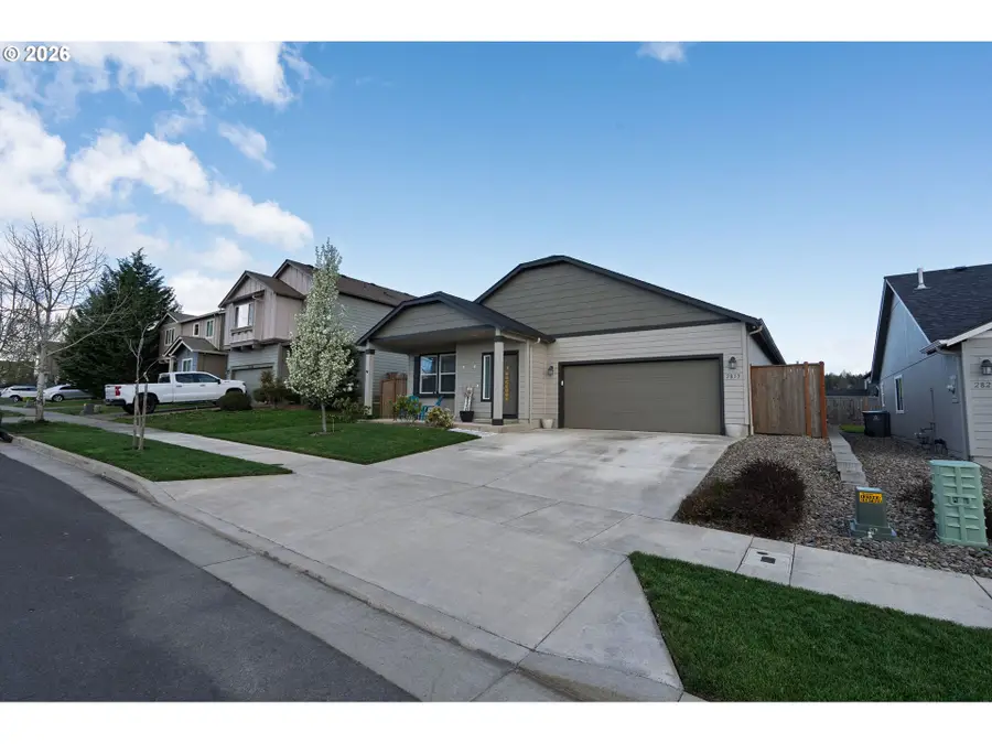 2833 Essex Ave, Albany, OR 97321 - #2