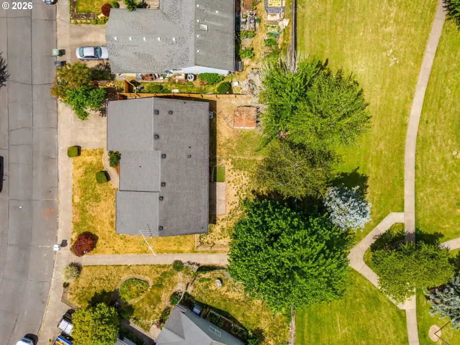 2031 SW Oleander St, McMinnville, OR 97128 - #3