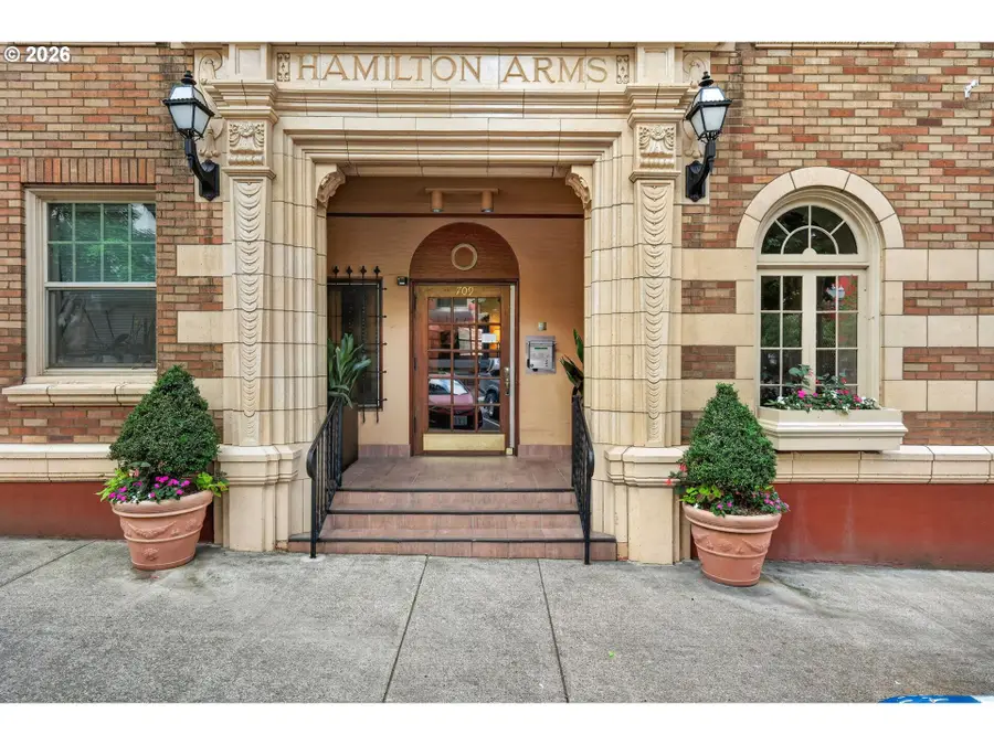 709 SW 16th Ave #302, Portland, OR 97205 - #2