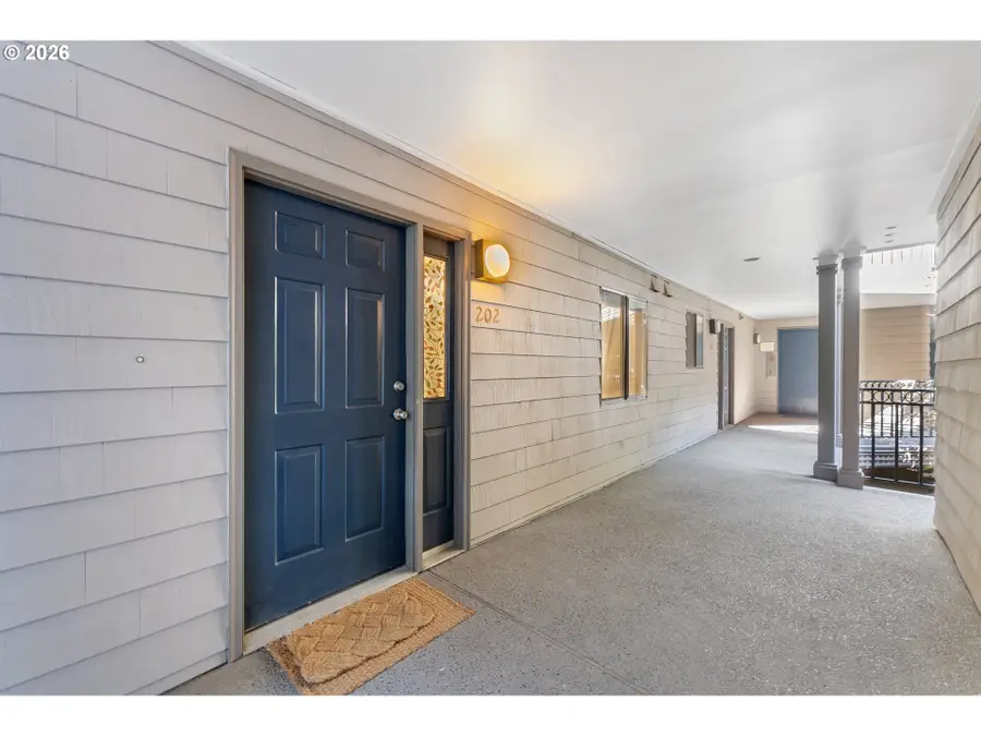 1320 SW Hall St #202, Portland, OR 97201 - Image #3
