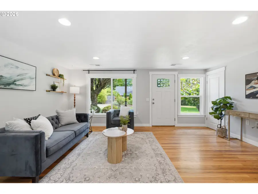 18833 SE River Rd, Milwaukie, OR 97267 - #2