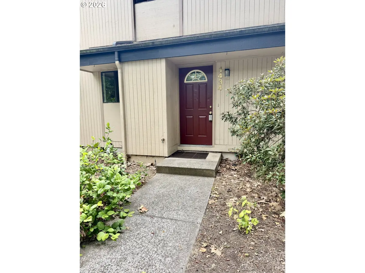 1434 Fetters Loop, Eugene, OR 97402 - #1