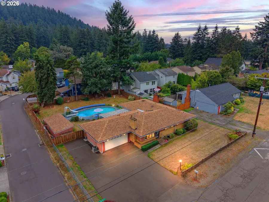 14556 SE Bush St, Portland, OR 97236 - #2