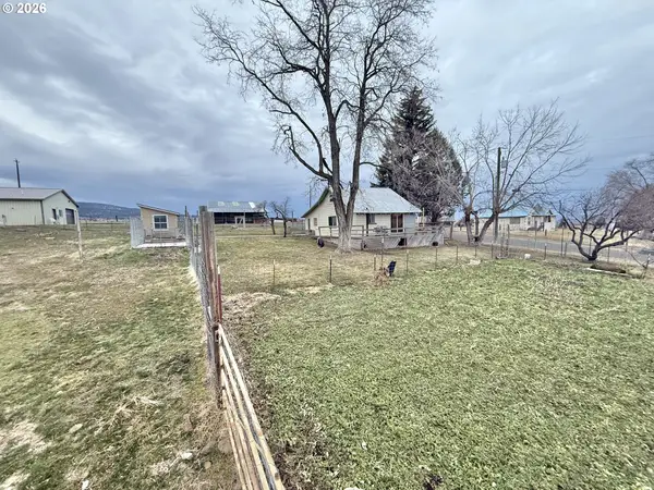 455 W 3rd St, LongCreek, OR 97856