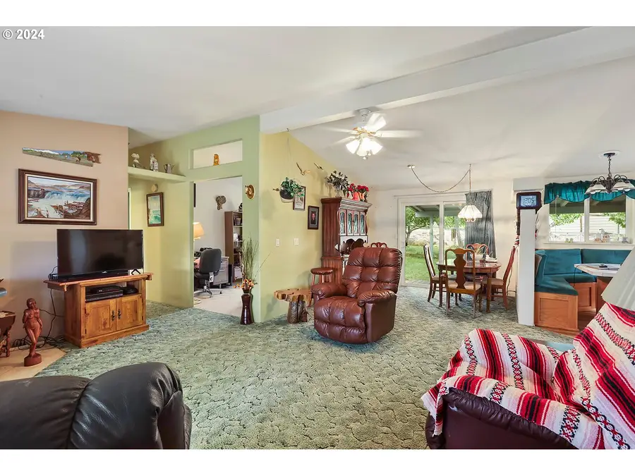 1206 N Us Highway 197, Maupin, OR 97037 - #3