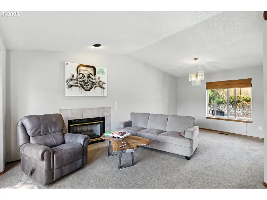 15157 SE 130th Dr, Clackamas, OR 97015 - #3