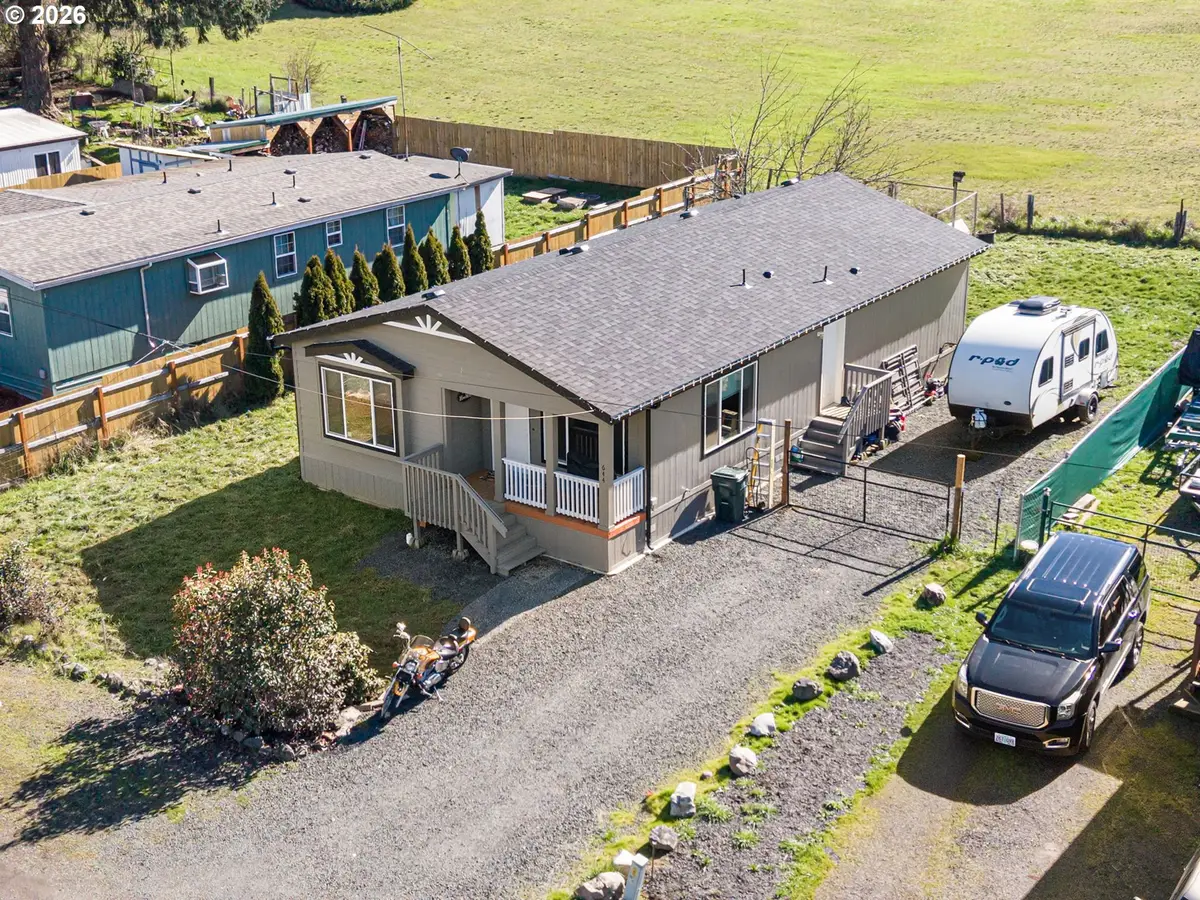 644 Main St, Yoncalla, OR 97499 - #1