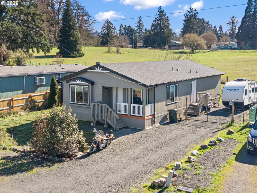 644 Main St, Yoncalla, OR 97499 - #2