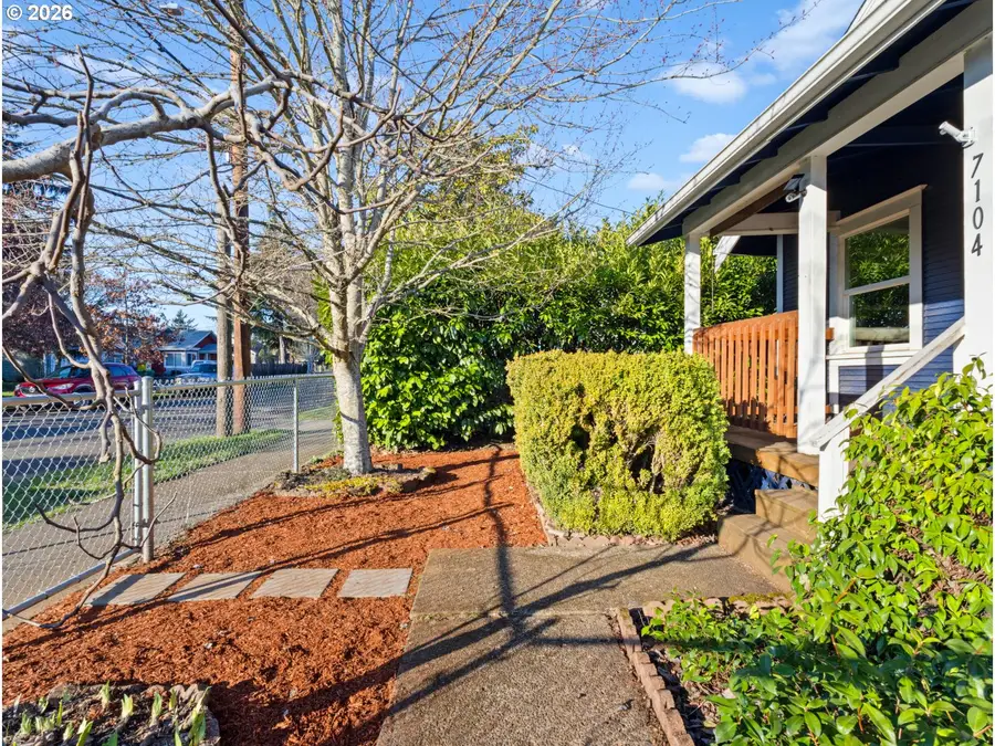 7104 SE 85th Ave, Portland, OR 97266 - #3