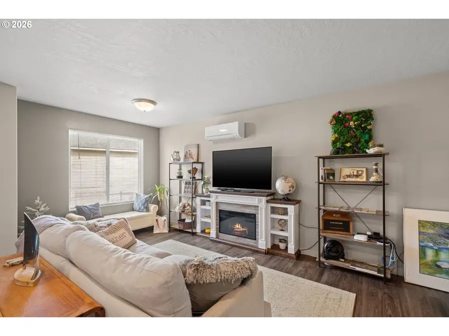 229 Merrick Ave, Umatilla, OR 97882 - #2