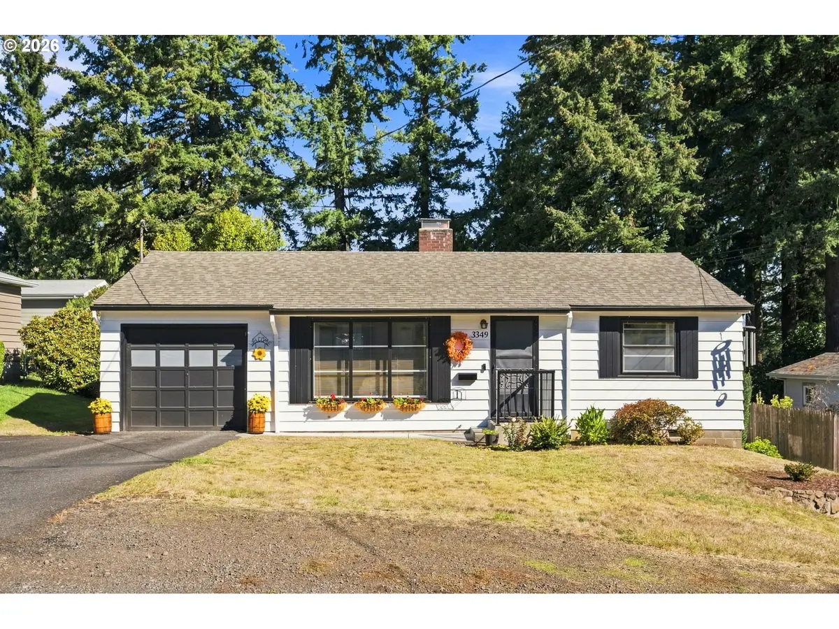3349 SW Luradel St, Portland, OR 97219 - #1