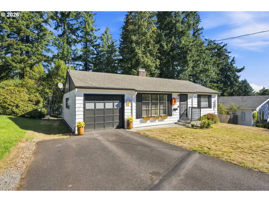 3349 SW Luradel St, Portland, OR 97219 - #2