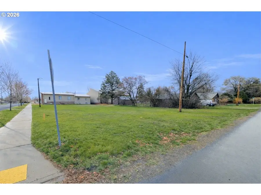 1102 Y Ave, La Grande, OR 97850 - #3
