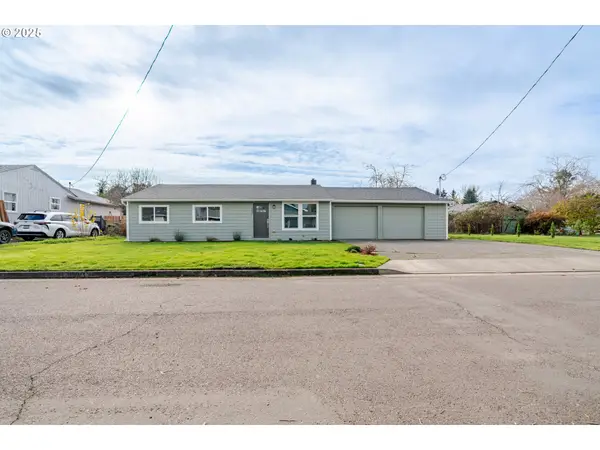 760 E Elmore St, Lebanon, OR 97355