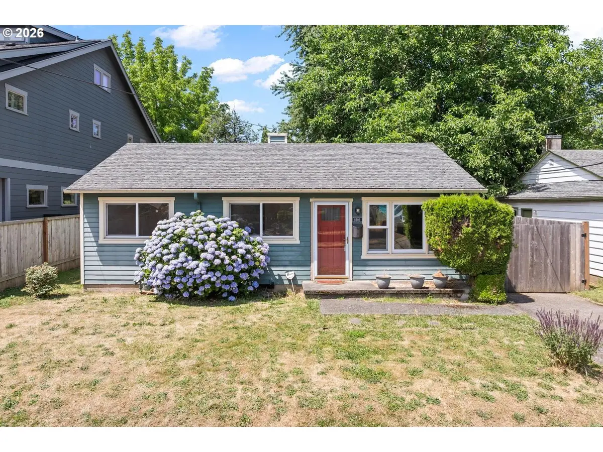 8909 N Drummond Ave, Portland, OR 97217 - #1