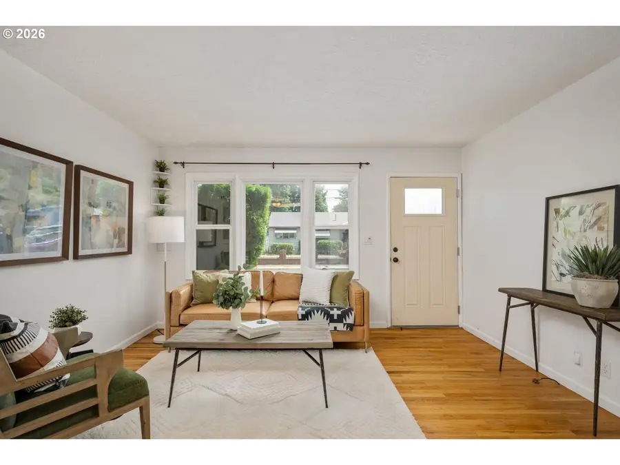 8909 N Drummond Ave, Portland, OR 97217 - #3