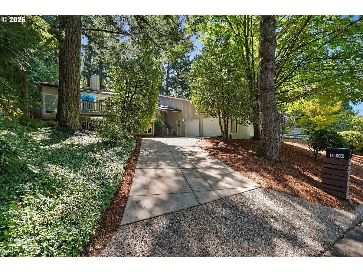 1590 Woodland Ter, Lake Oswego, OR 97034 - #1