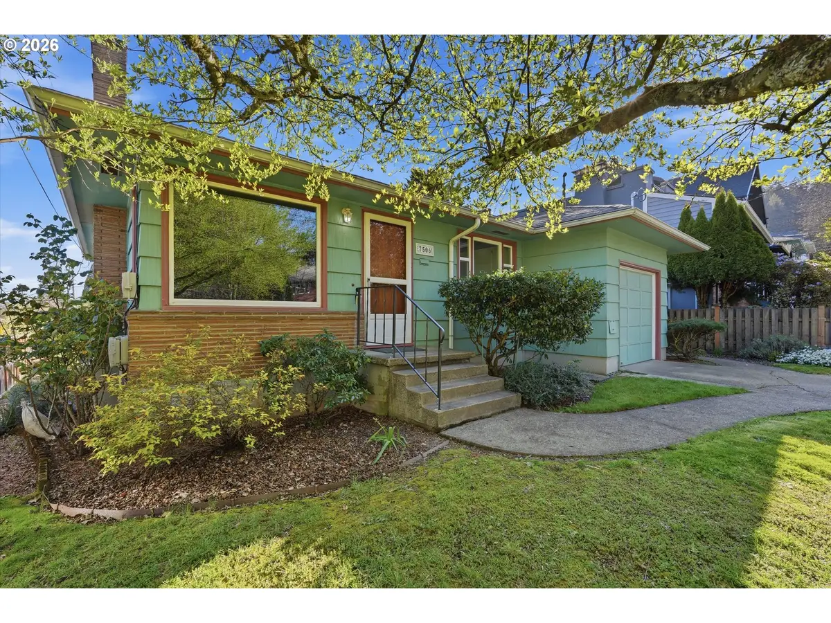 7506 SE Main St, Portland, OR 97215 - #1
