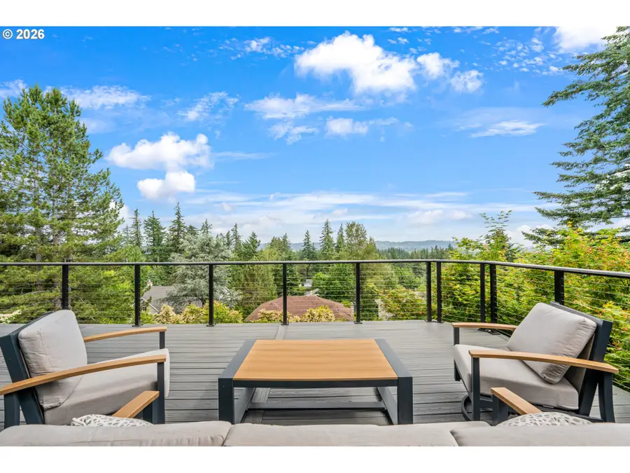 99 Garibaldi St, Lake Oswego, OR 97035 - #3
