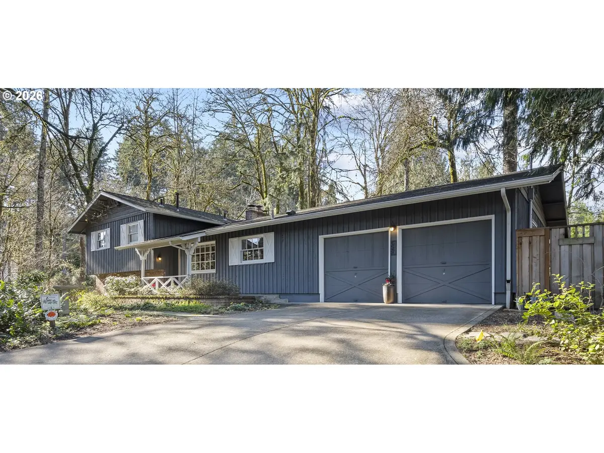 1036 Bullock St, Lake Oswego, OR 97034 - Image #1