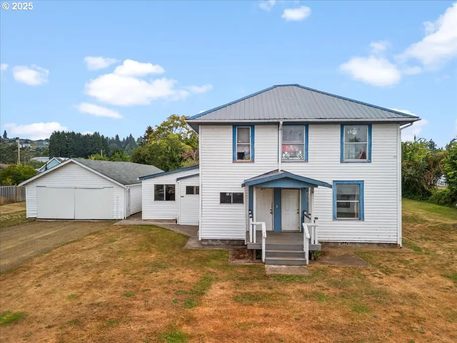 246 Jacobson Rd, Cathlamet, WA 98612 - Image #2