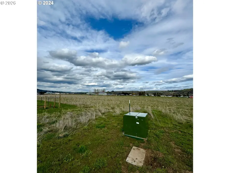 1003 N 15th Ave, Elgin, OR 97827 - #3