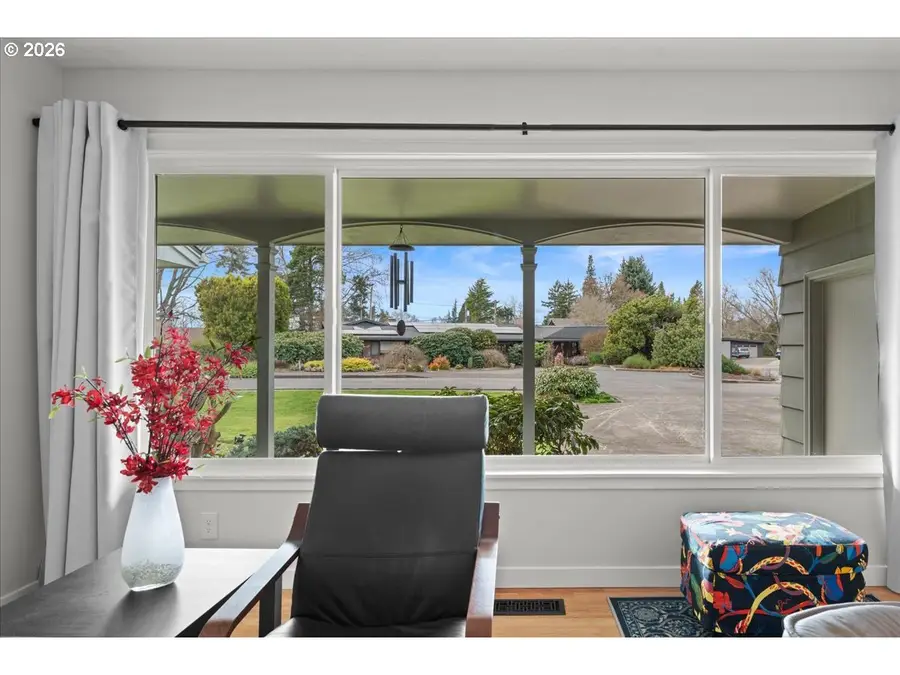 5360 SW Dover Ln, Portland, OR 97225 - #3