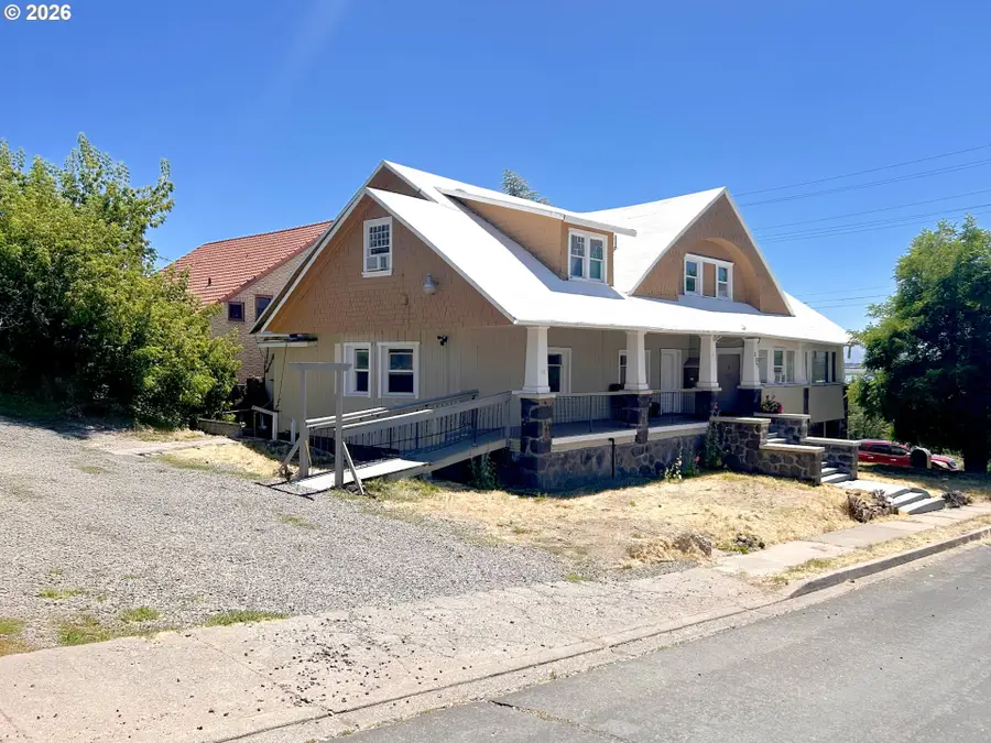213 Cedar St, Klamath Falls, OR 97601 - #2