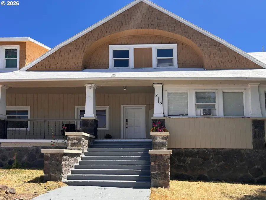 213 Cedar St, Klamath Falls, OR 97601 - #3