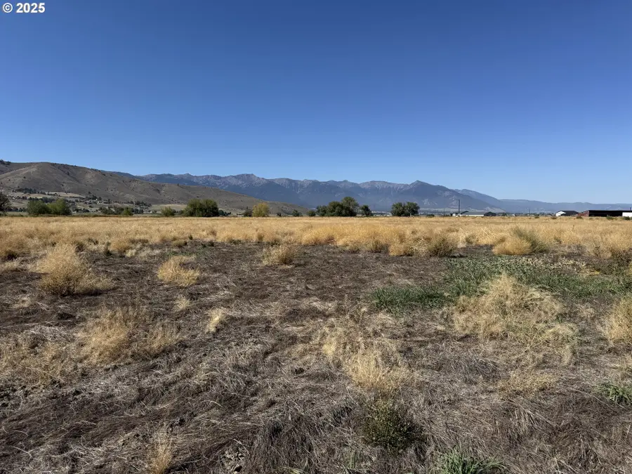 0 17th St #3, Baker City, OR 97814 - Image #2